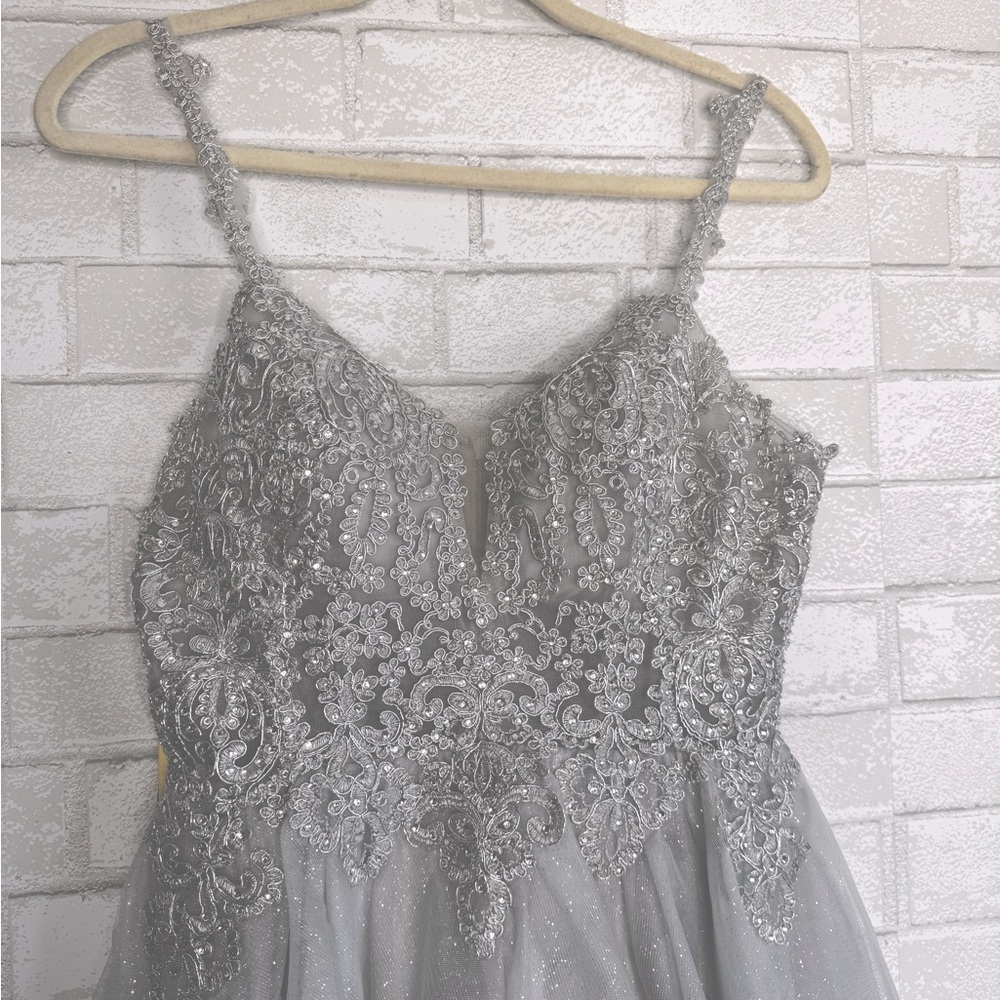 🩶 May Queen 🩶Gray Silver Embellished A-line Sleeveless Cocktail Dress Homecoming - Picture 4 of 16